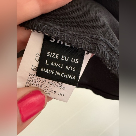 Bundle of 2 SHEIN Lace Tank Tops, size large. - Picture 9 of 15